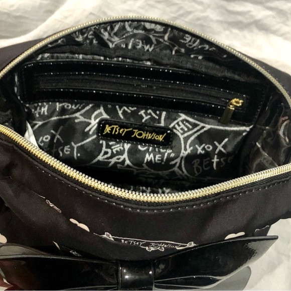 🛍️BETSEY JOHNSON Banners/Roses Cosmetic/Toiletry Travel Bg size8x7 NWTag holder - Picture 11 of 15